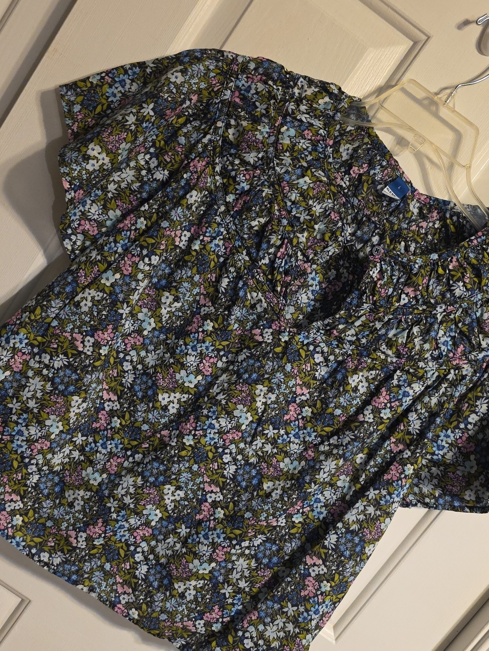 Old Navy Black Floral Short Sleeve Blouse